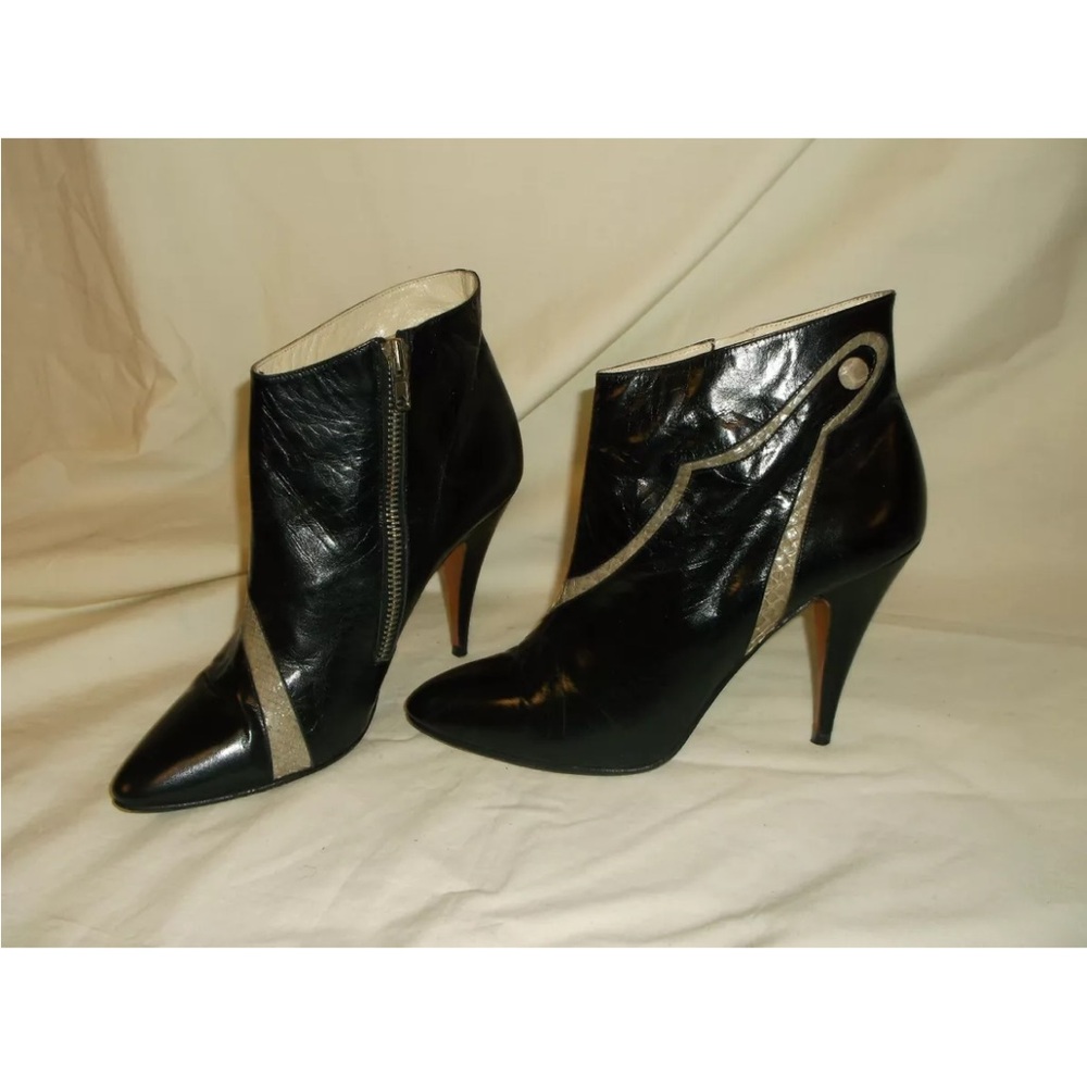 Scruples by Emenghi Black destress / Snakeskin Details Ankle Boots 6.5 Italy